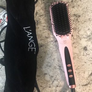Lange straightening brush